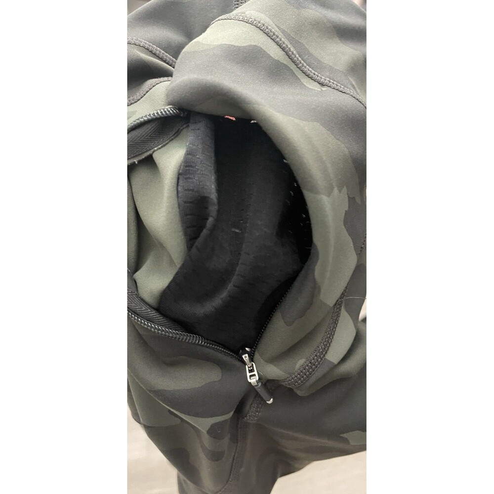Athleta green camo leggings 7/8 pockets yoga workout exercise size small - Picture 9 of 9